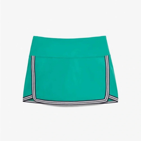 FILA WOMEN'S HERITAGE ACE SKORT. Size medium. - Picture 1 of 9